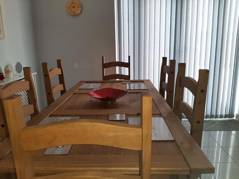 Maria's Garden House For Contractors And Families Holiday home Ollerton
